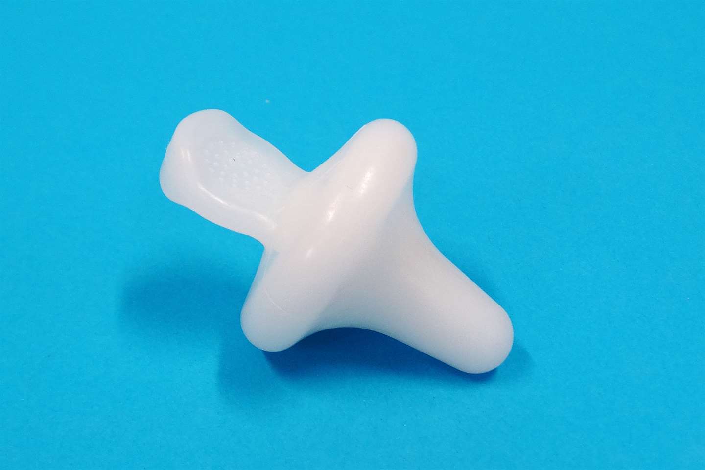 Female continence device