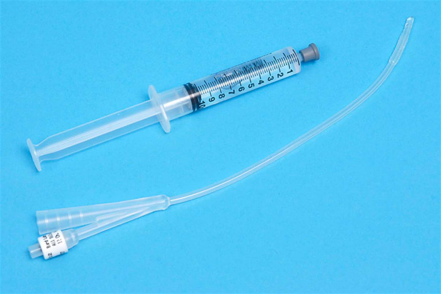 Silicone Foley indwelling catheter with lignocaine (in syringe) for insertion