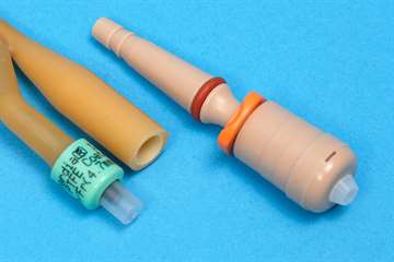 Reusable catheter valve detail